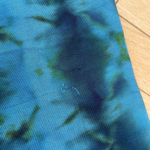 Ladies tye-dye scarf - Picture 3 of 3